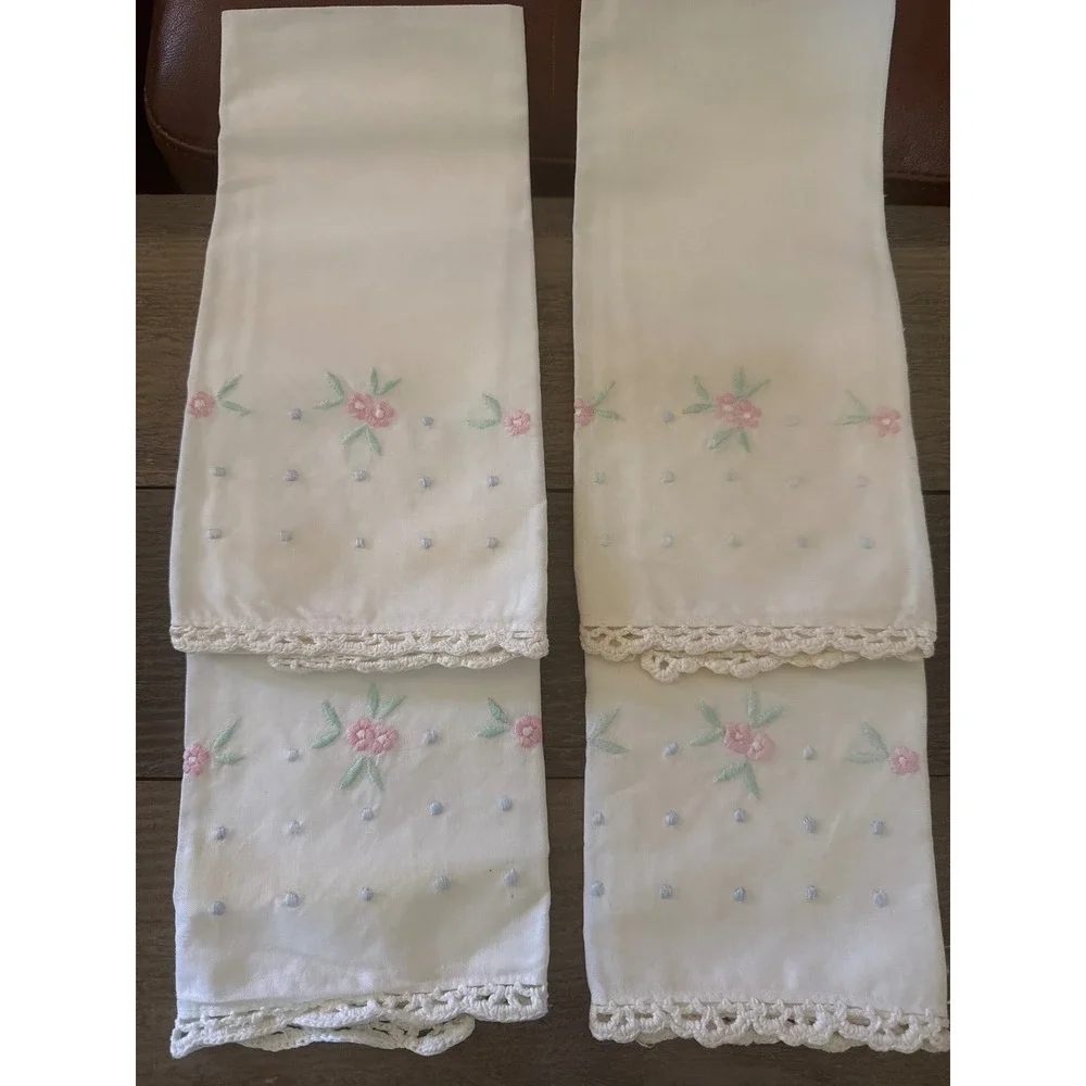 Vintage Style White Cotton Floral Embroidered Hand Towels Crochet Lace Set of 4